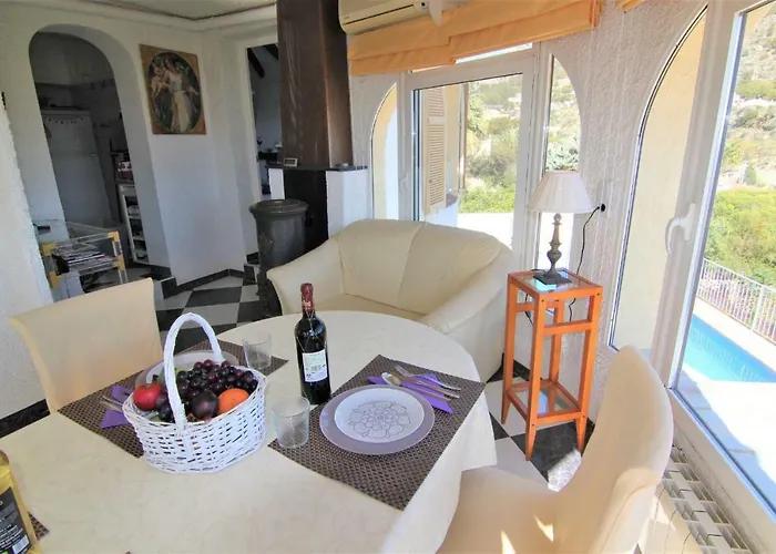 Willa Amibarco Calpe